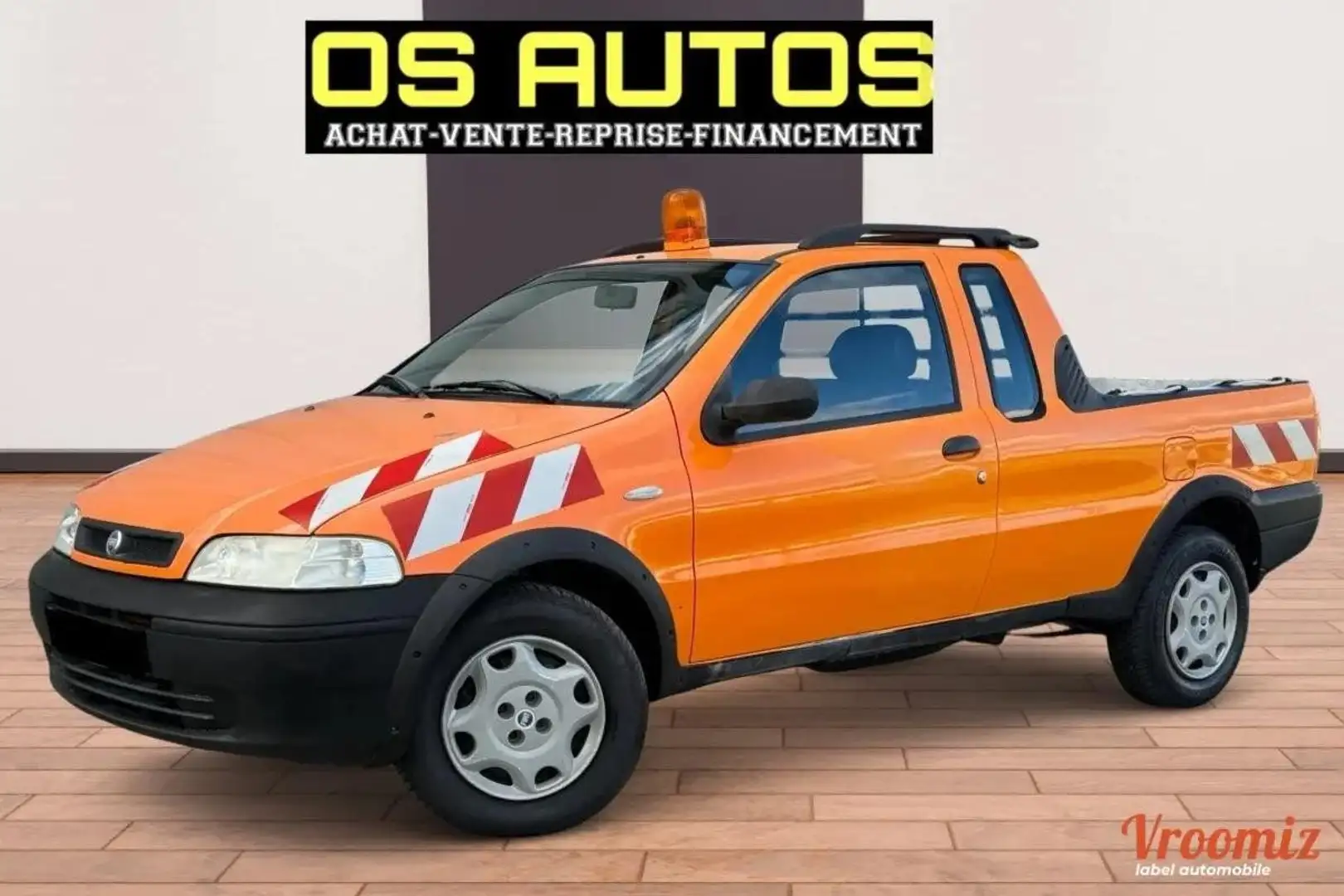 Fiat Strada Pick Up 1.9D 60ch (8CV), BVM5 2 PORTES, 2 PLACES Gold - 1