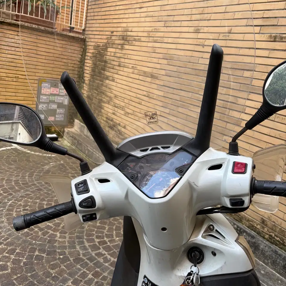 Honda SH 300