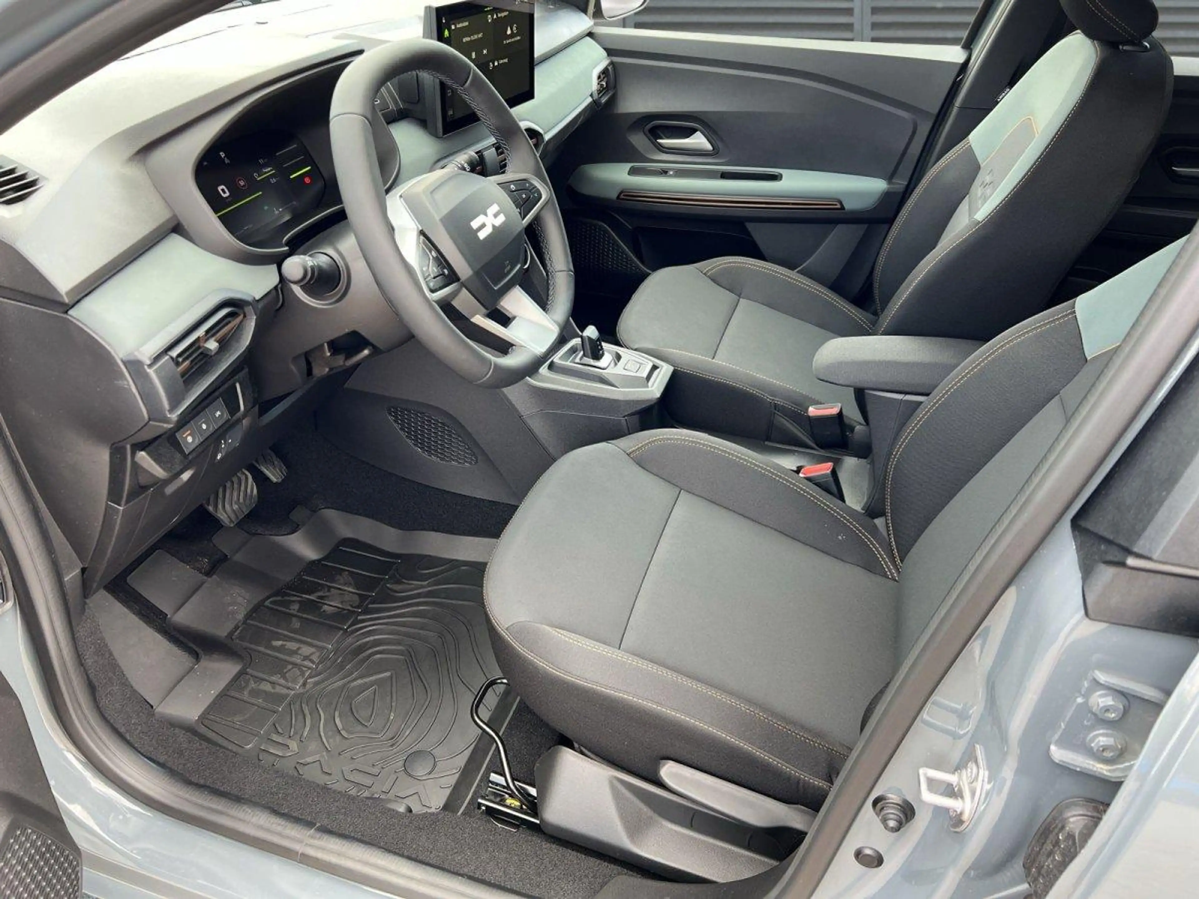 Dacia Jogger Extreme 5-S SHZ+LKHZ+Carplay ECO-G 120 auto 90 ... — photo 4