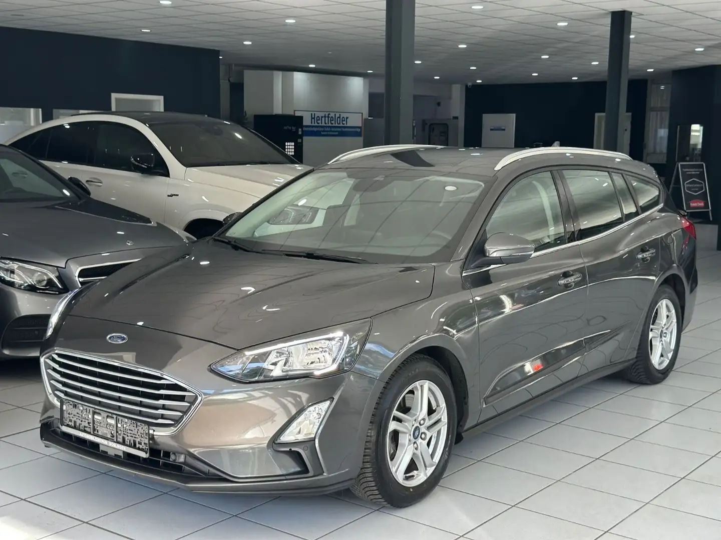 Ford Focus Turnier Cool & Connect*CARPLAY*NAVI* - 1