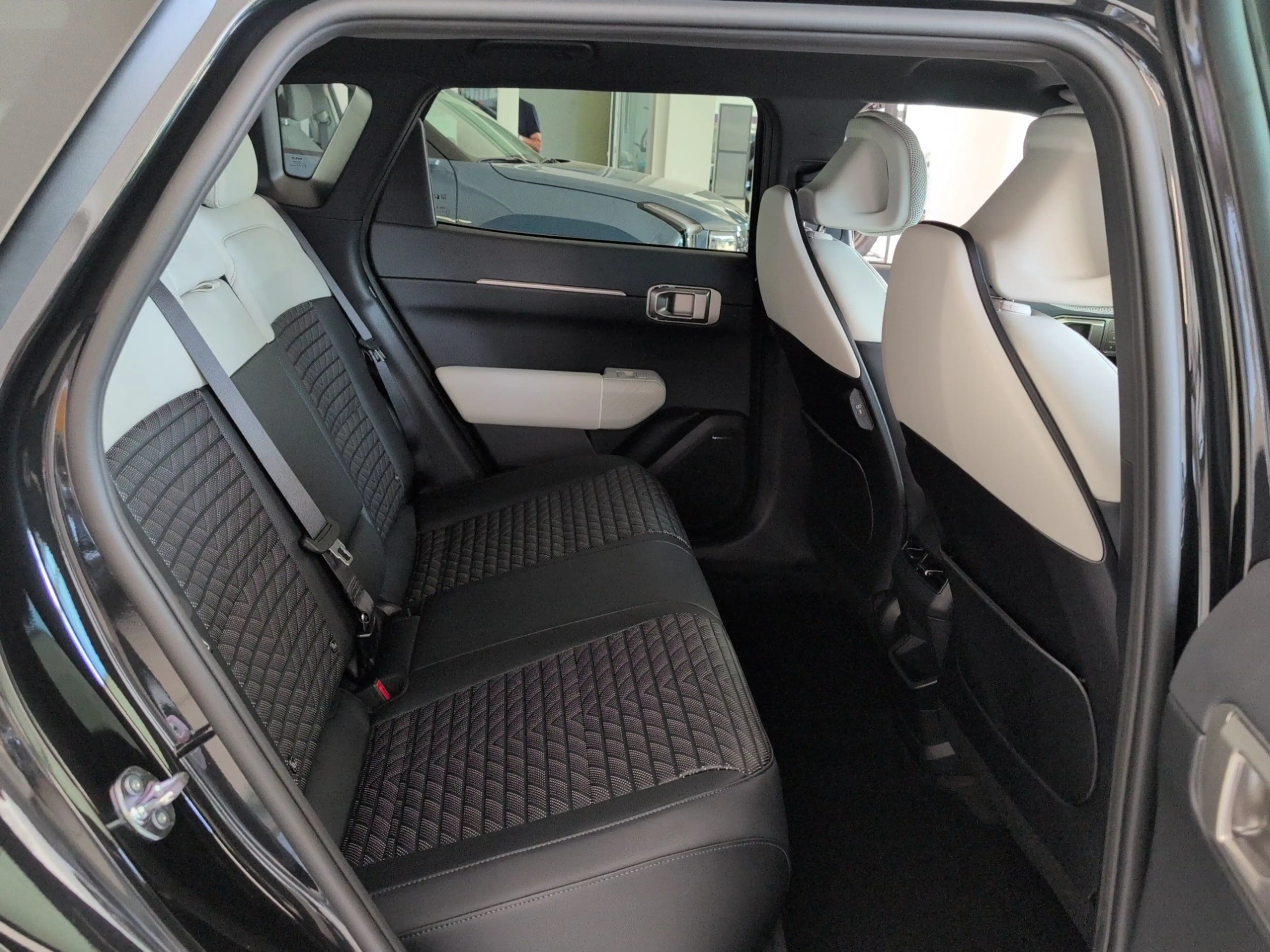 Kia EV4 GT-Line 81 FWD Comfort Navi LED — photo 11