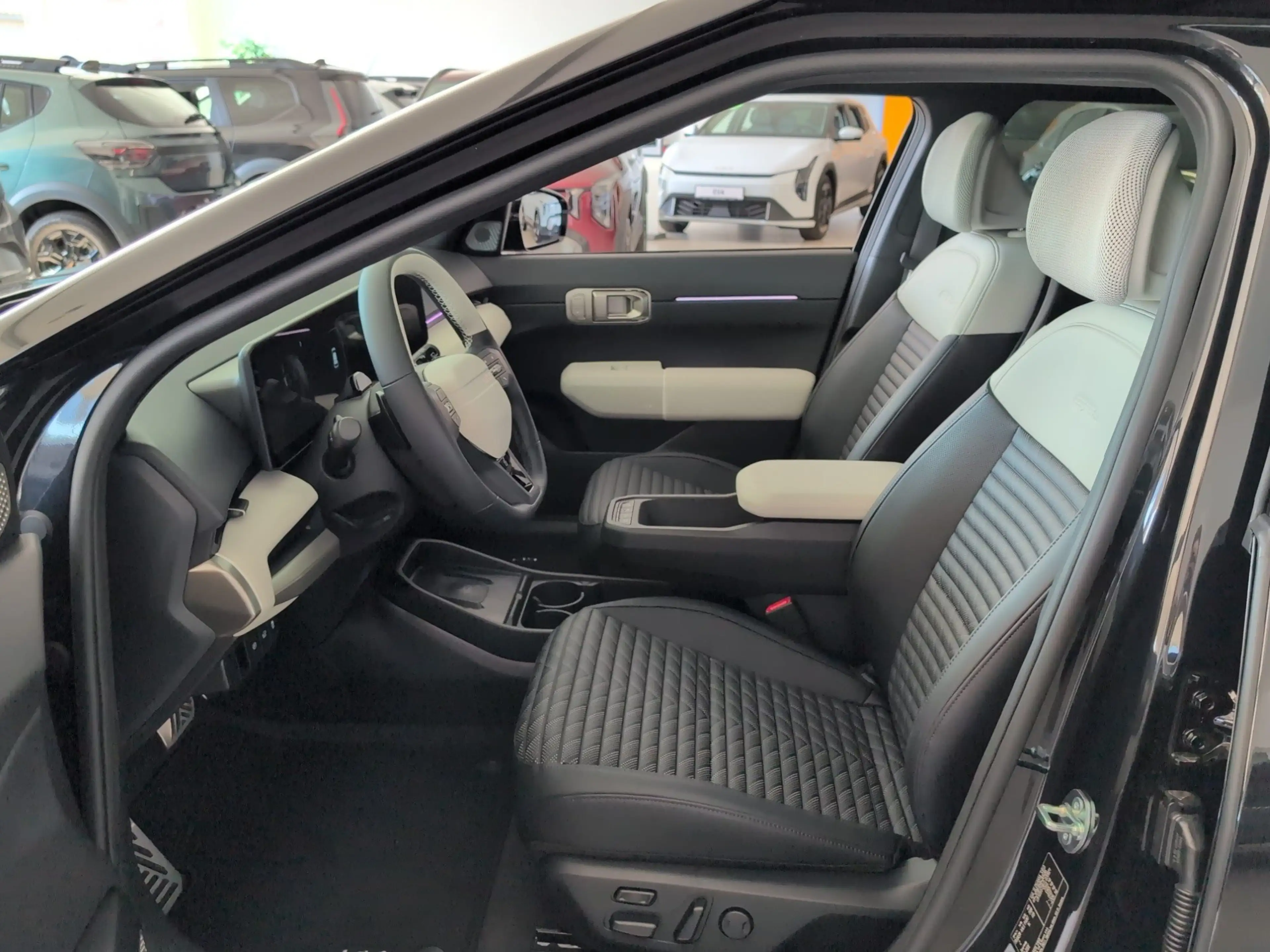 Kia EV4 GT-Line 81 FWD Comfort Navi LED — photo 8