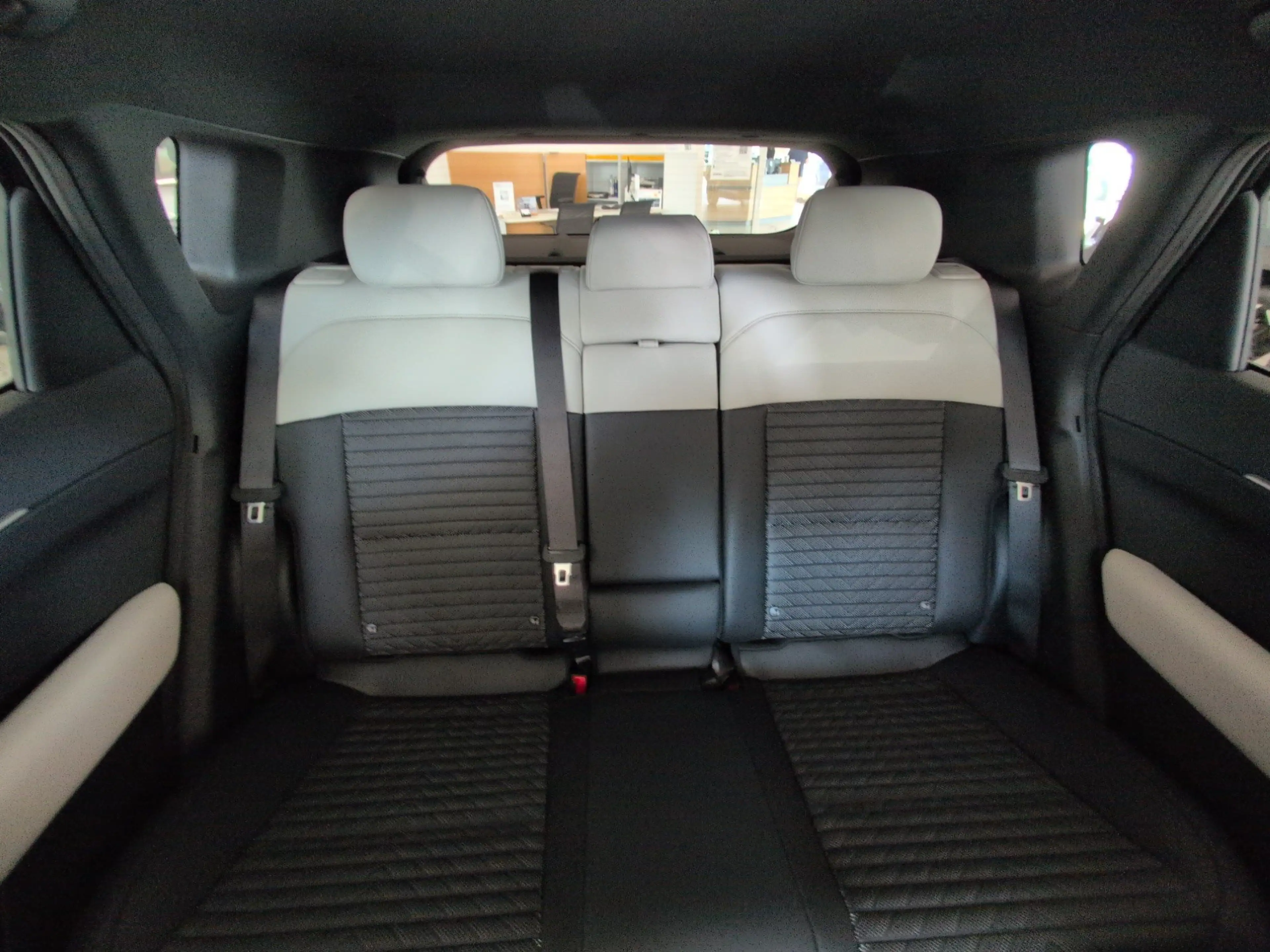 Kia EV4 GT-Line 81 FWD Comfort Navi LED — photo 13
