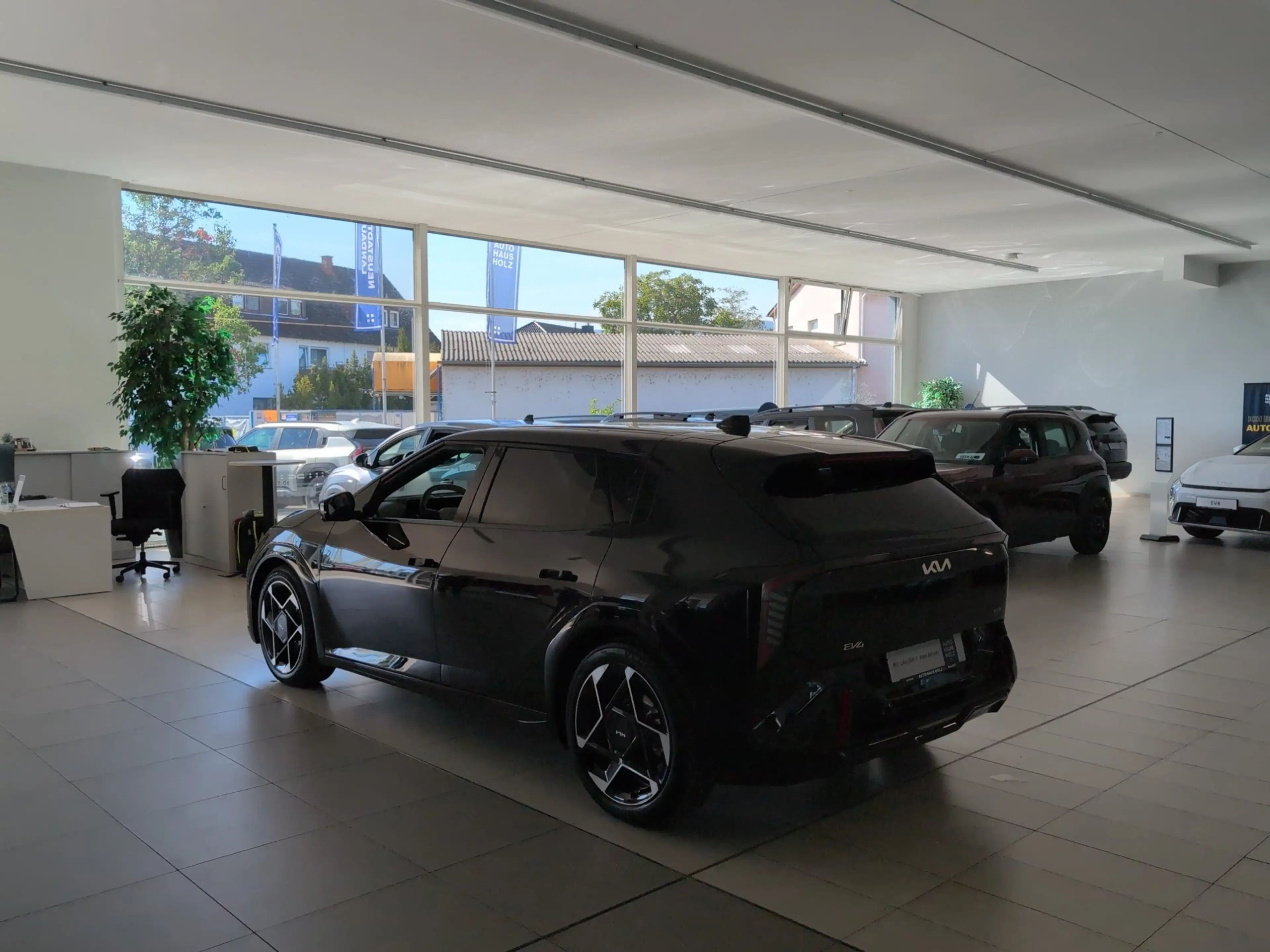 Kia EV4 GT-Line 81 FWD Comfort Navi LED — photo 2