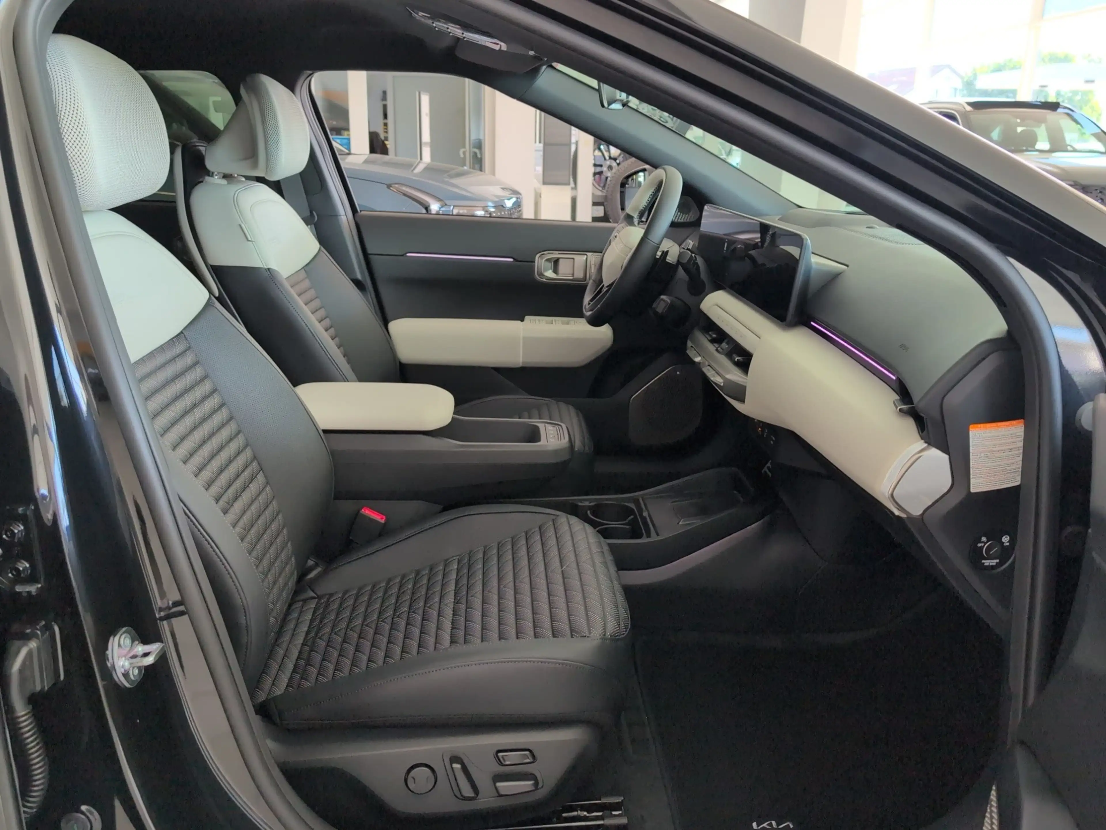 Kia EV4 GT-Line 81 FWD Comfort Navi LED — photo 12