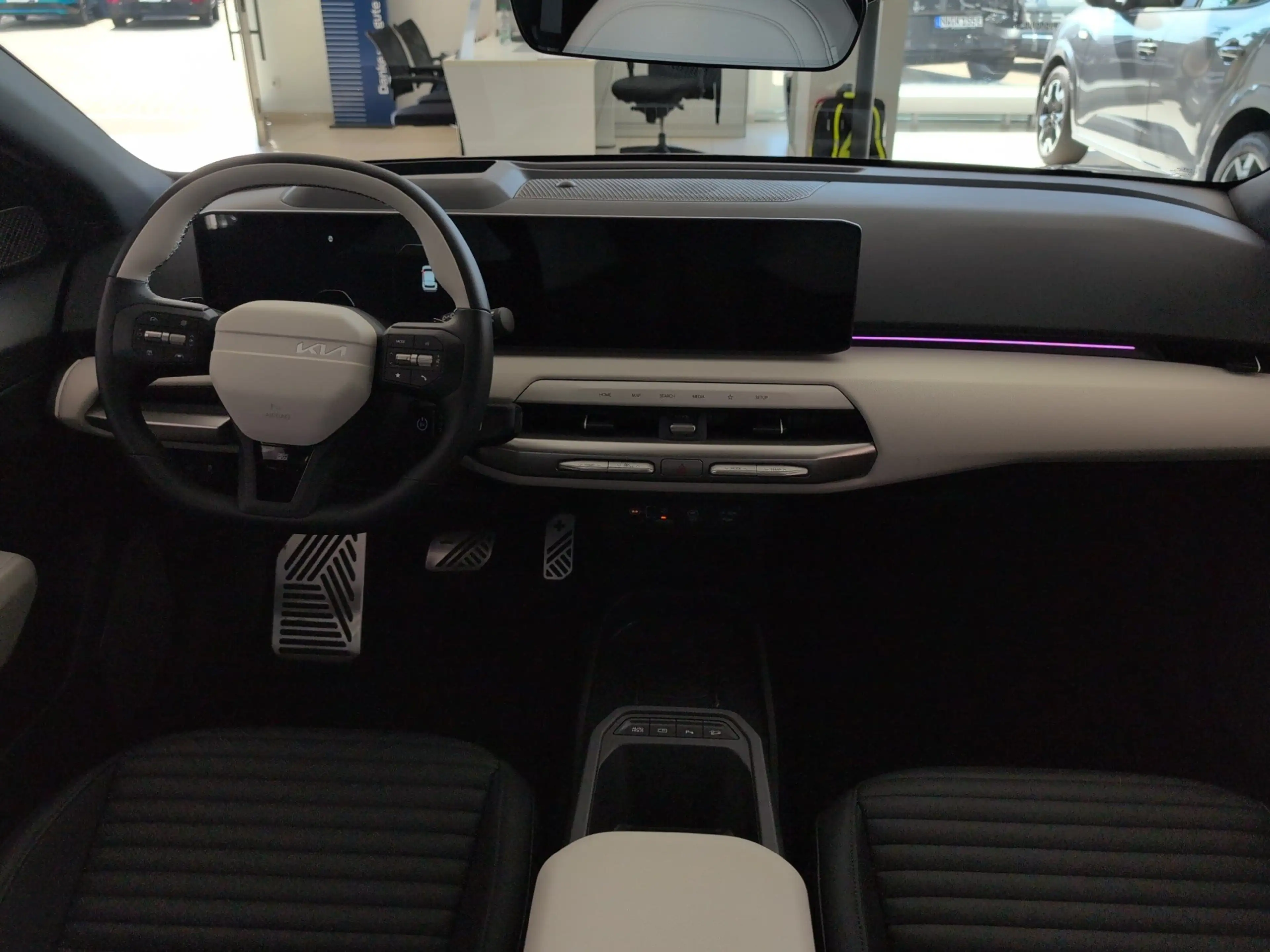 Kia EV4 GT-Line 81 FWD Comfort Navi LED — photo 14