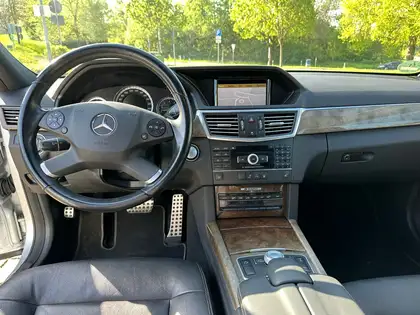 Annonce voiture d'occasion Mercedes-Benz E 500 - CARADIZE