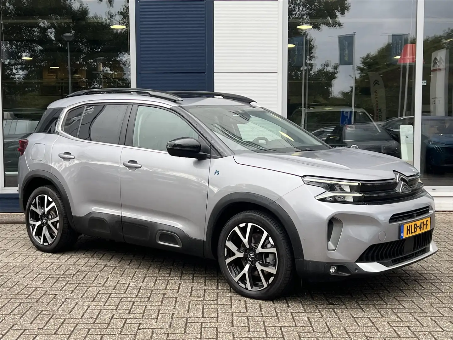 Citroen C5 Aircross 1.6 Hybrid 180pk EAT8 Business Plus | Panoramisch Grijs - 2