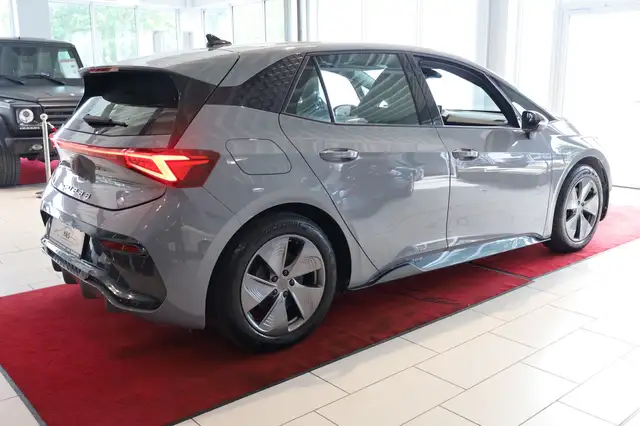 Cupra Born view 7