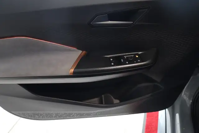 Cupra Born view 13