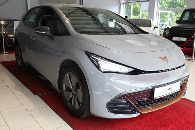 Cupra Born view 8