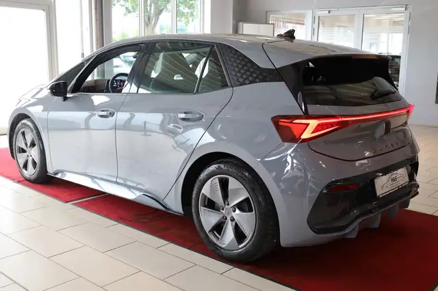 Cupra Born view 3