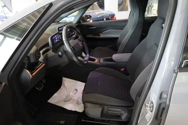 Cupra Born view 12