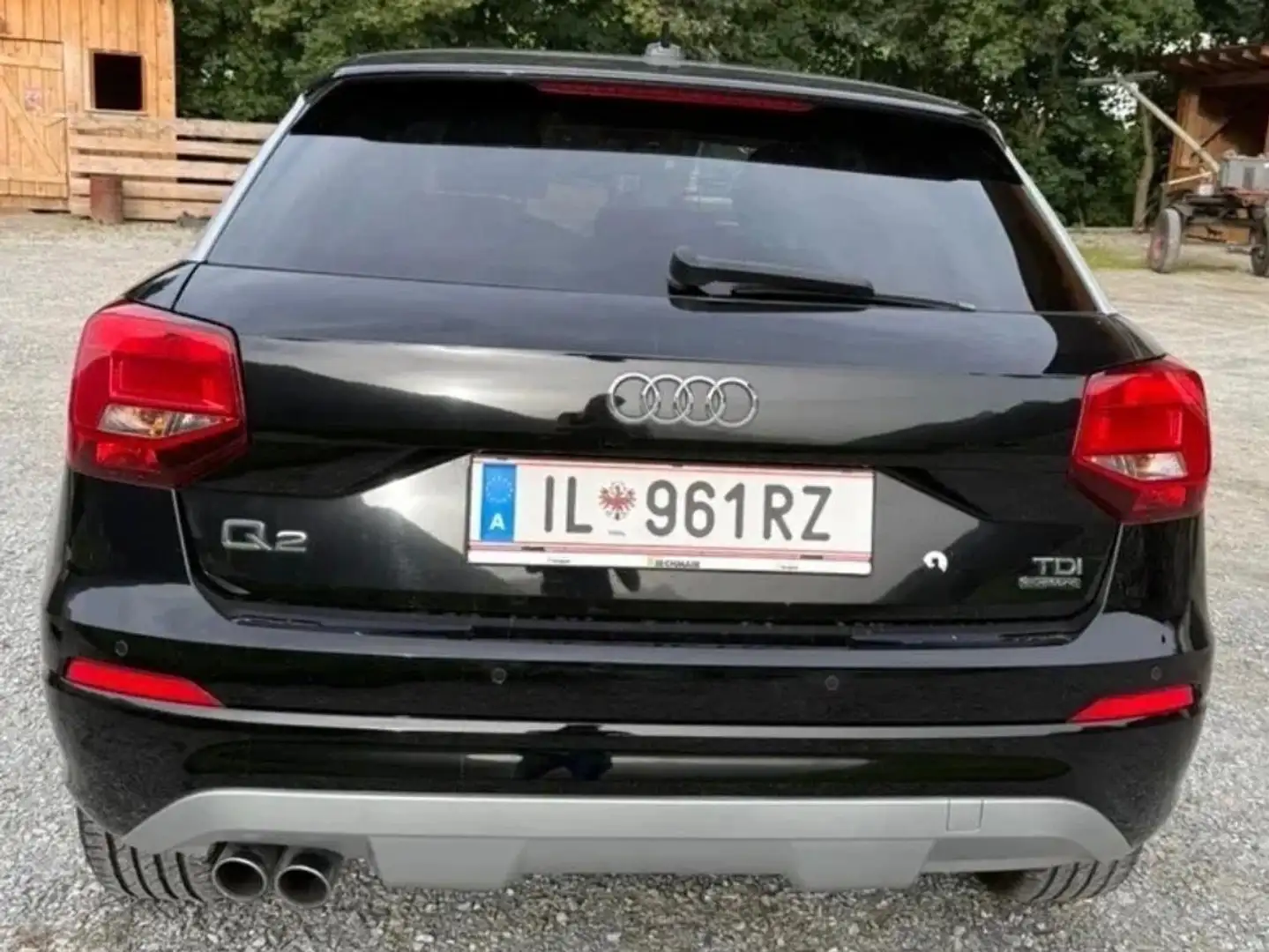 Audi Q2 Q2 2,0 TDI quattro S-tronic Design Design Schwarz - 2