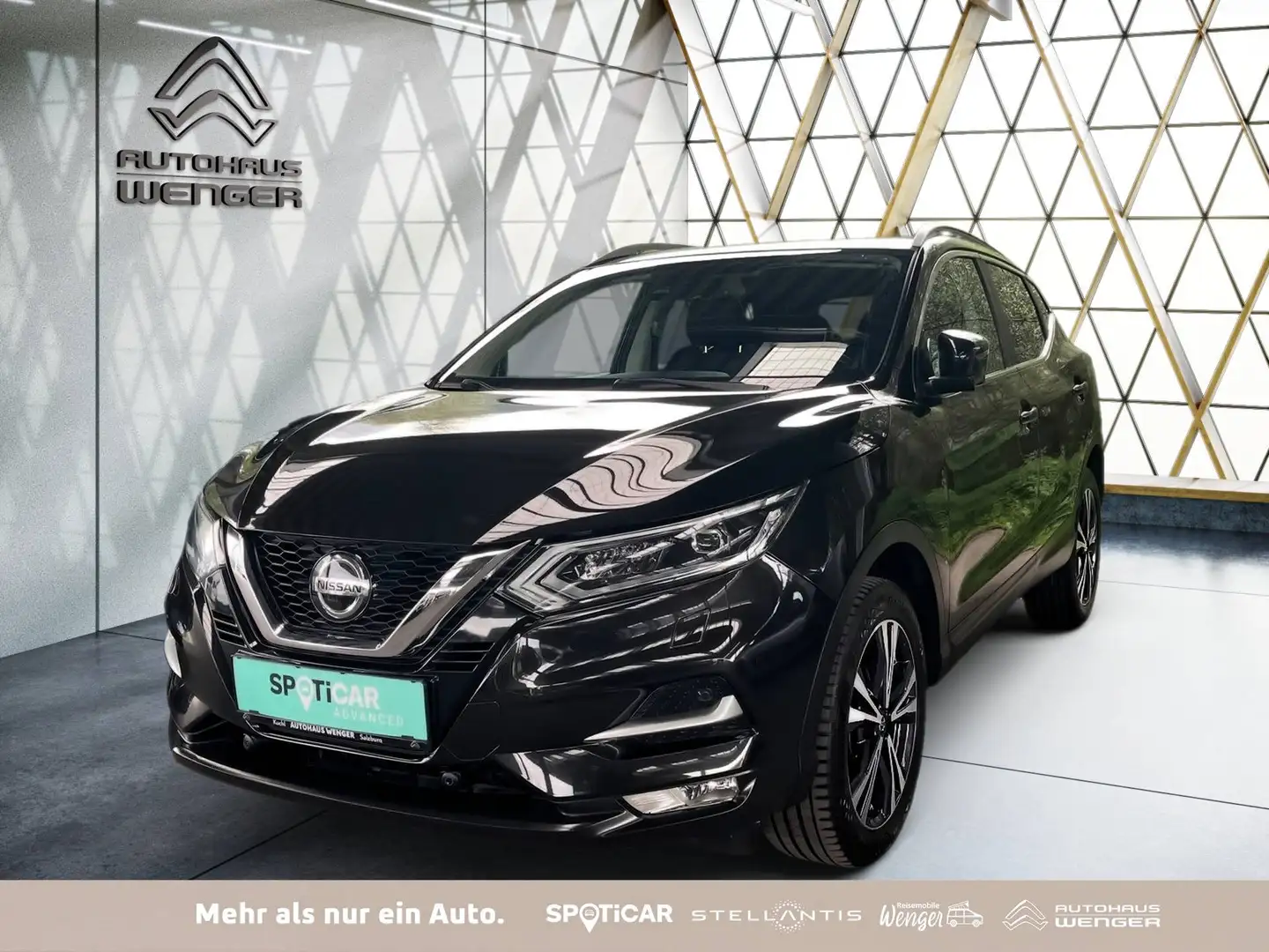 Nissan Qashqai N-Connecta Schwarz - 1