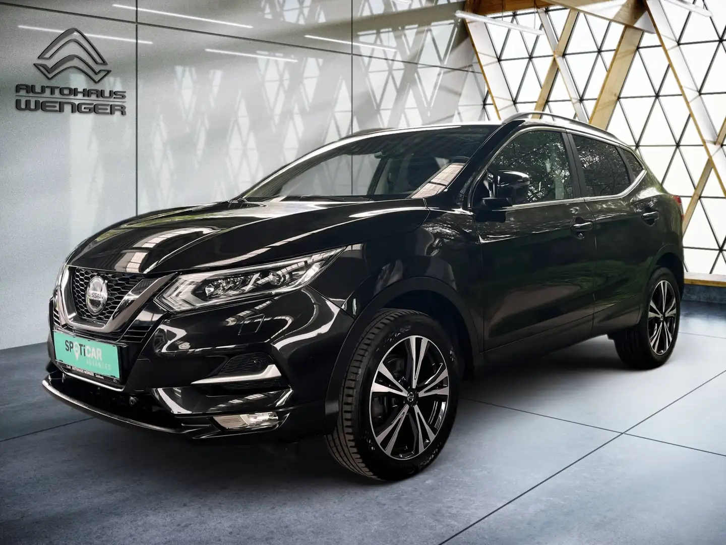 Nissan Qashqai N-Connecta Schwarz - 2