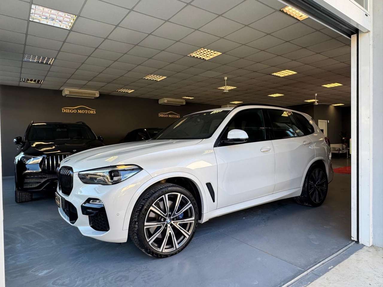 BMW X5 xdrive40d mhev 48V Msport auto