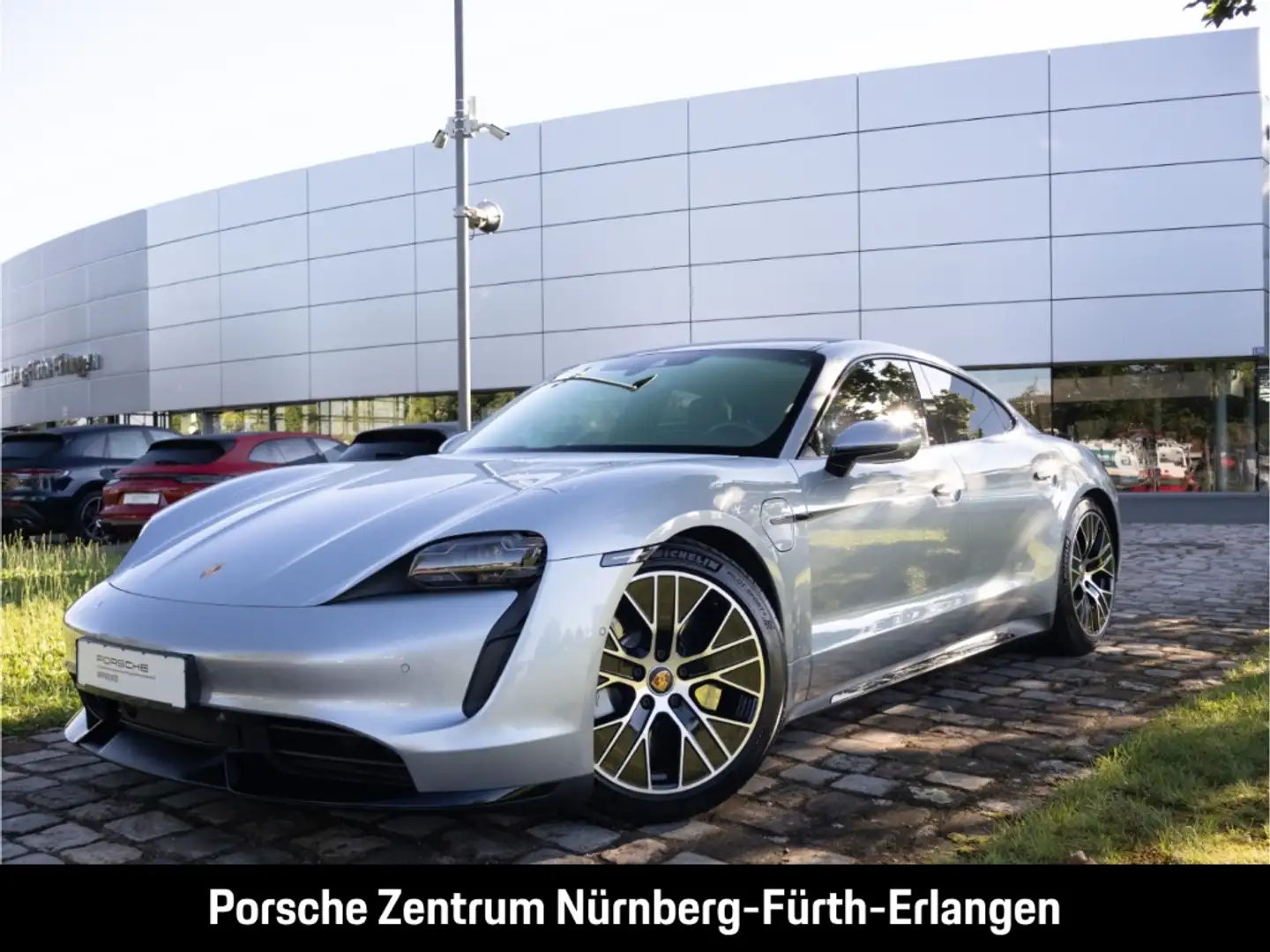 Porsche Taycan Turbo InnoDrive HUD LED-Matrix BOSE Surro Silber - 1