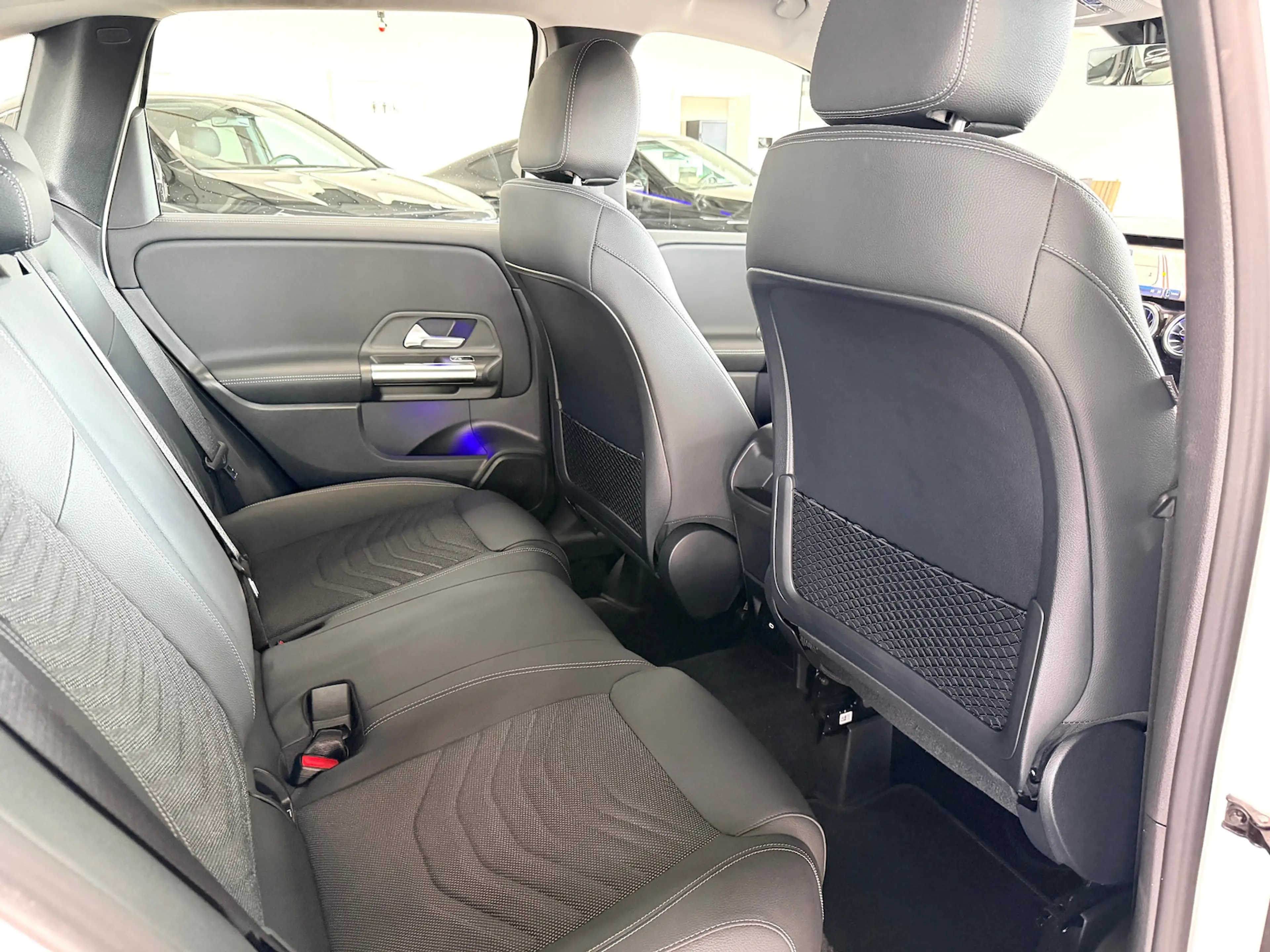 Mercedes-Benz B 220 d Urban Kamera AHK Memory KEYLESS-GO MBUX LED 8G T — photo 10