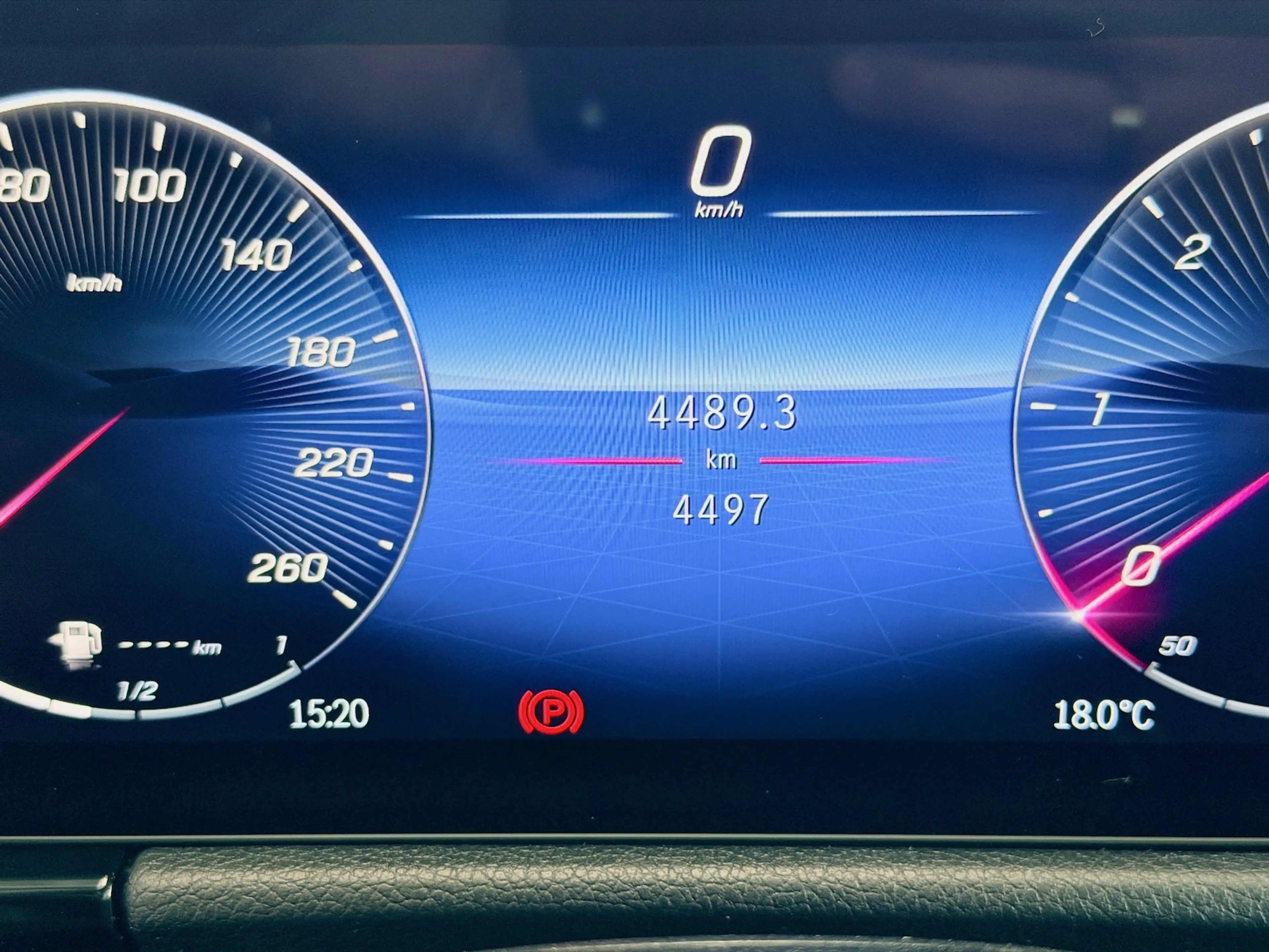 Mercedes-Benz B 220 d Urban Kamera AHK Memory KEYLESS-GO MBUX LED 8G T — photo 7