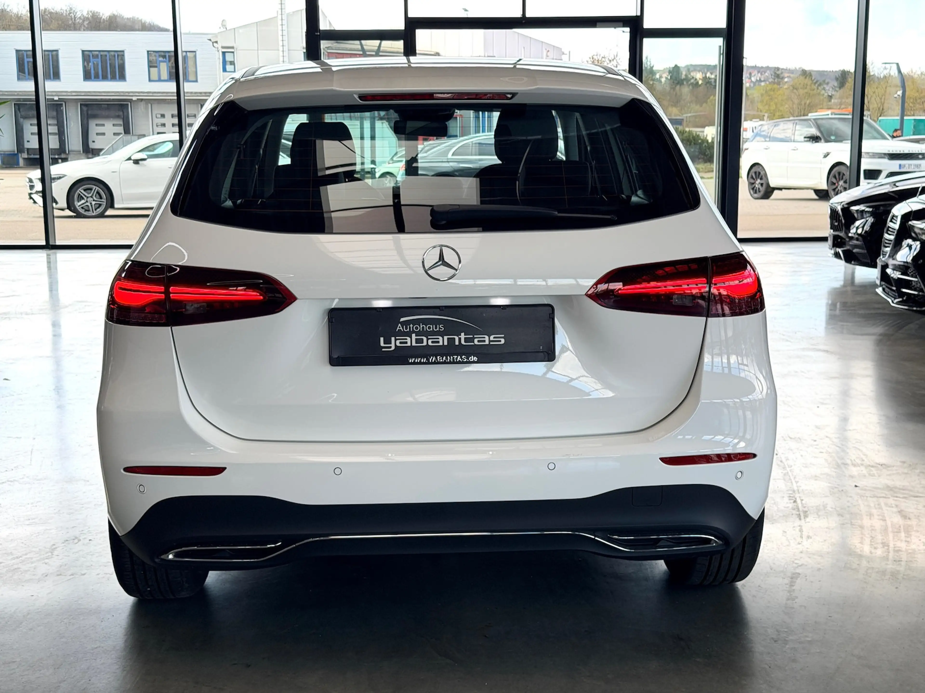 Mercedes-Benz B 220 d Urban Kamera AHK Memory KEYLESS-GO MBUX LED 8G T — photo 5
