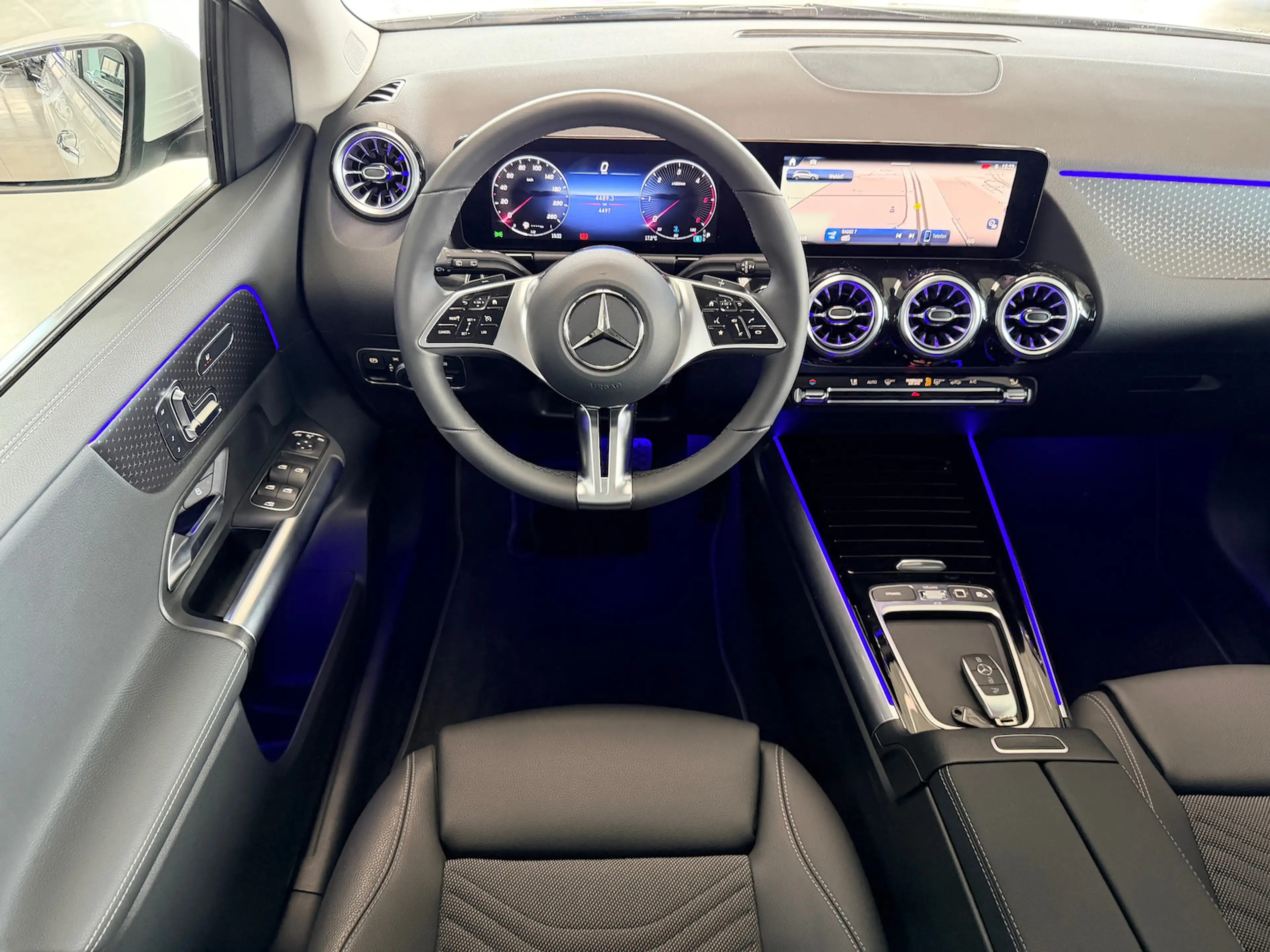 Mercedes-Benz B 220 d Urban Kamera AHK Memory KEYLESS-GO MBUX LED 8G T — photo 12
