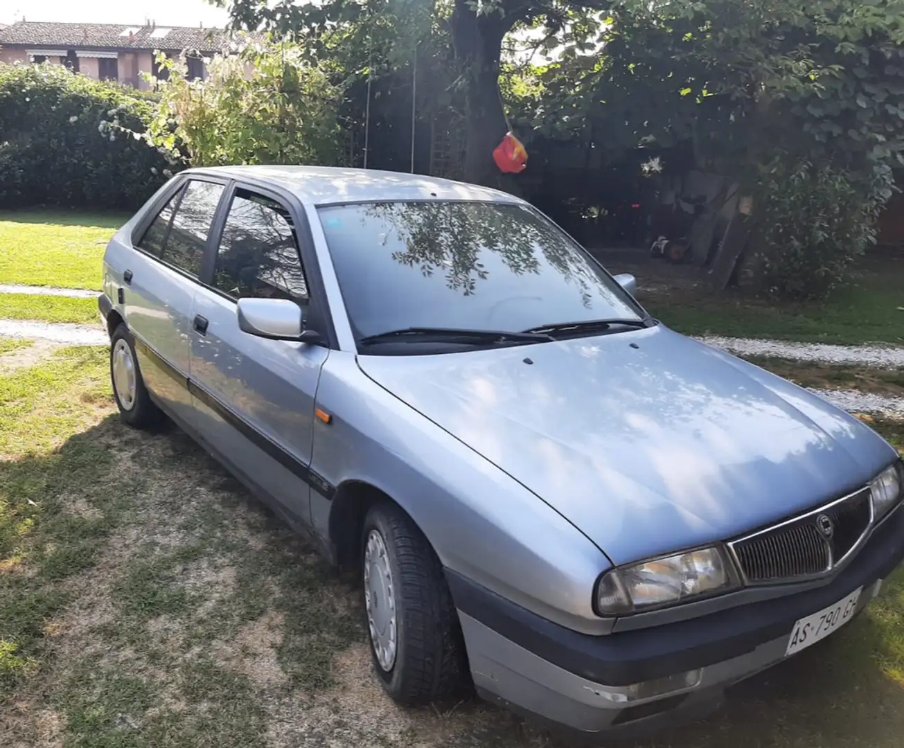 Lancia Delta 1.6 LX - 1