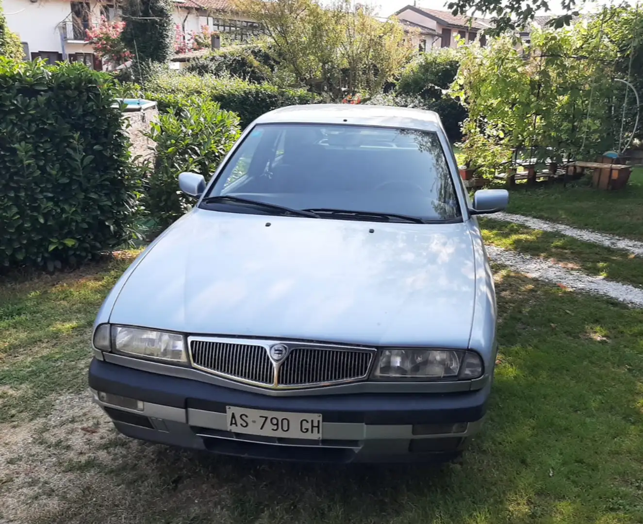 Lancia Delta 1.6 LX - 2