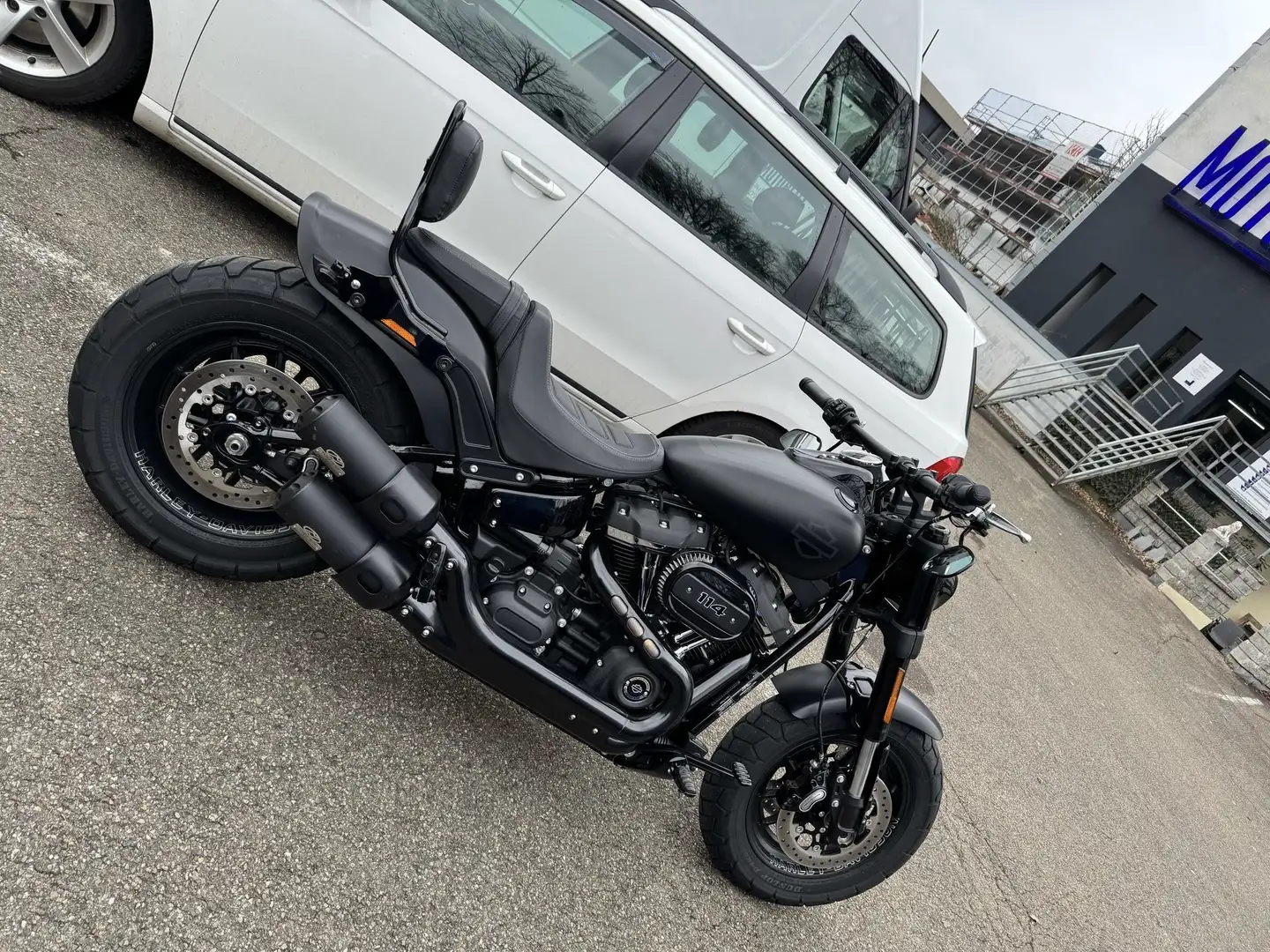 Harley-Davidson Fat Bob 114 / 5HD / J&H Auspuff Černá - 2