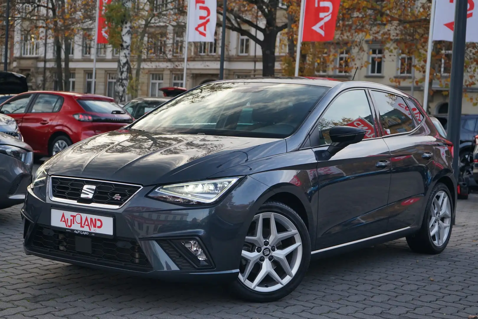SEAT Ibiza 1.0 TSI FR LED Android Apple Tempomat PDC Grau - 2