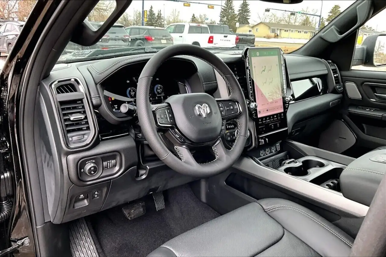 RAM 1500 снимка RAM 1500