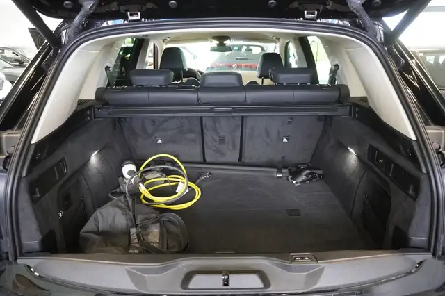 BMW X5 view 10