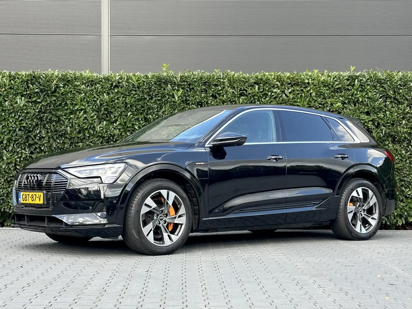 Audi e-tron 50 quattro S edition 71 kWh, B&O, DAB+, 360 CAMERA Zwart - 1