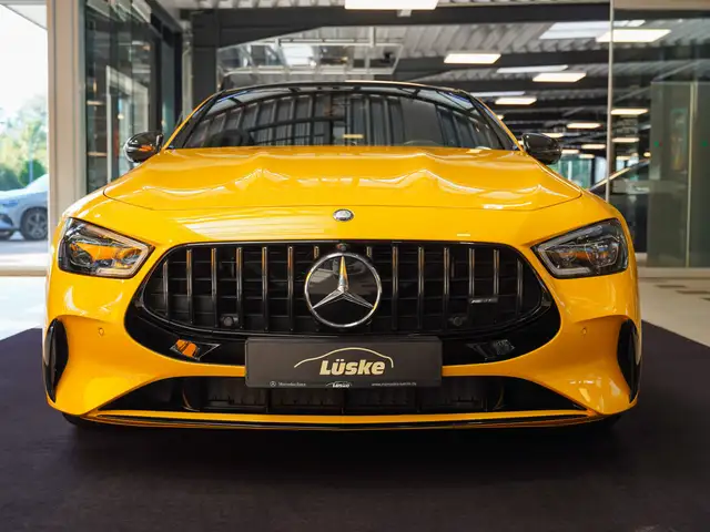 Mercedes-Benz Amg GT view 3