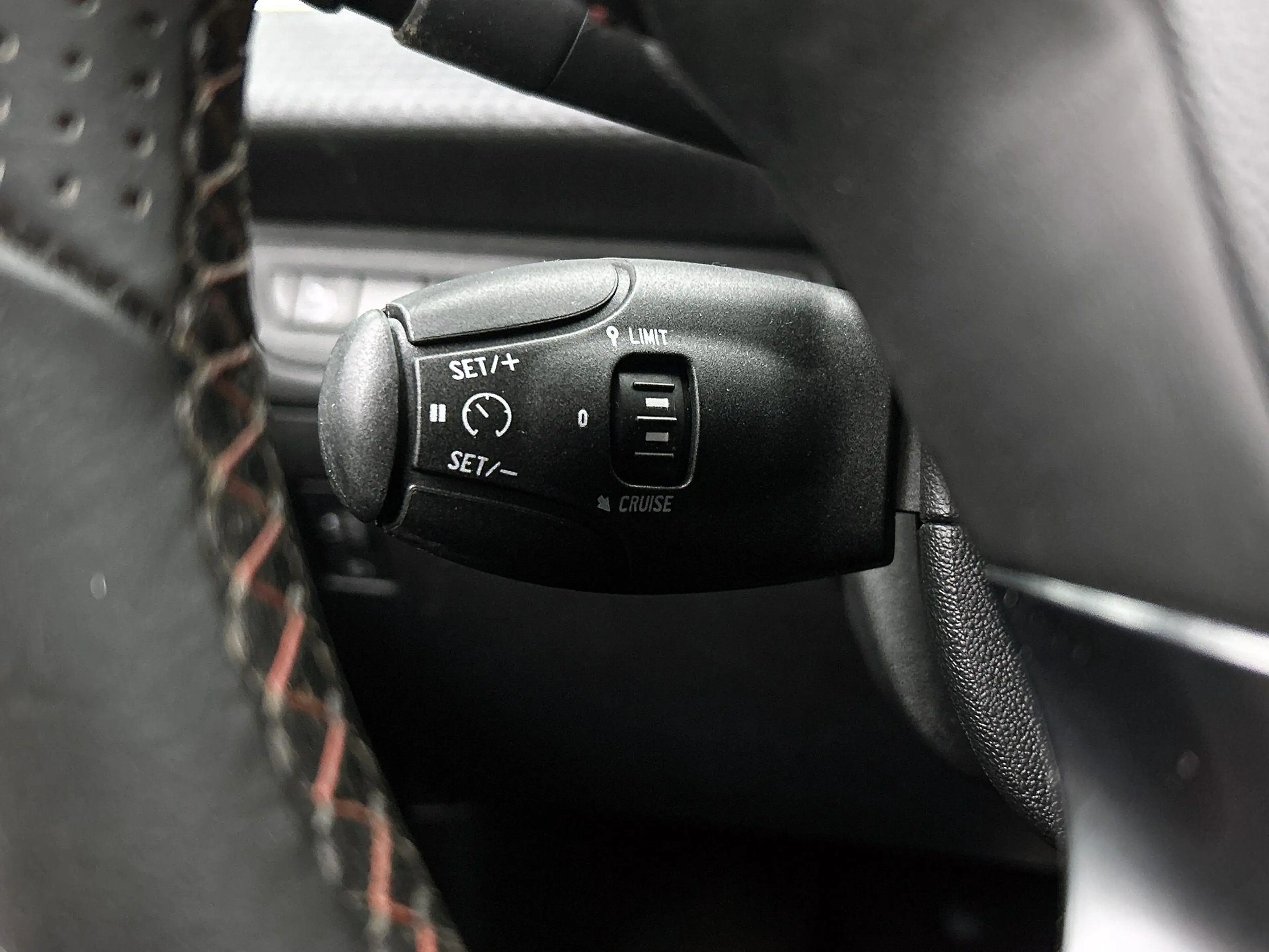 Peugeot 2008 1.2 110pk GT-Line Automaat | Navigatie | Climate C — photo 15