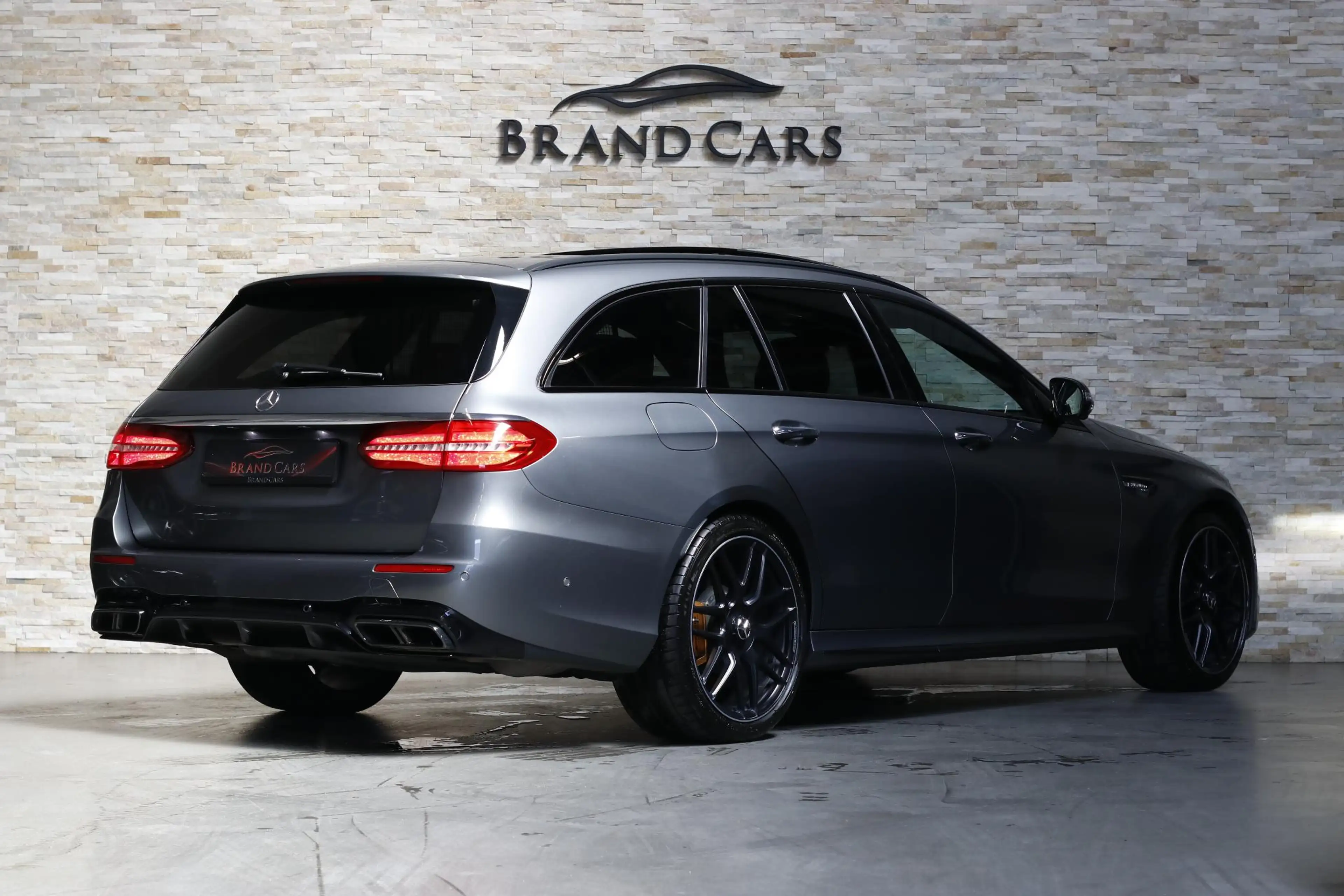 Mercedes-Benz E 63 AMG Estate S 4MATIC+ | KERAMISCHE REMMEN | HUD | PANO — photo 6