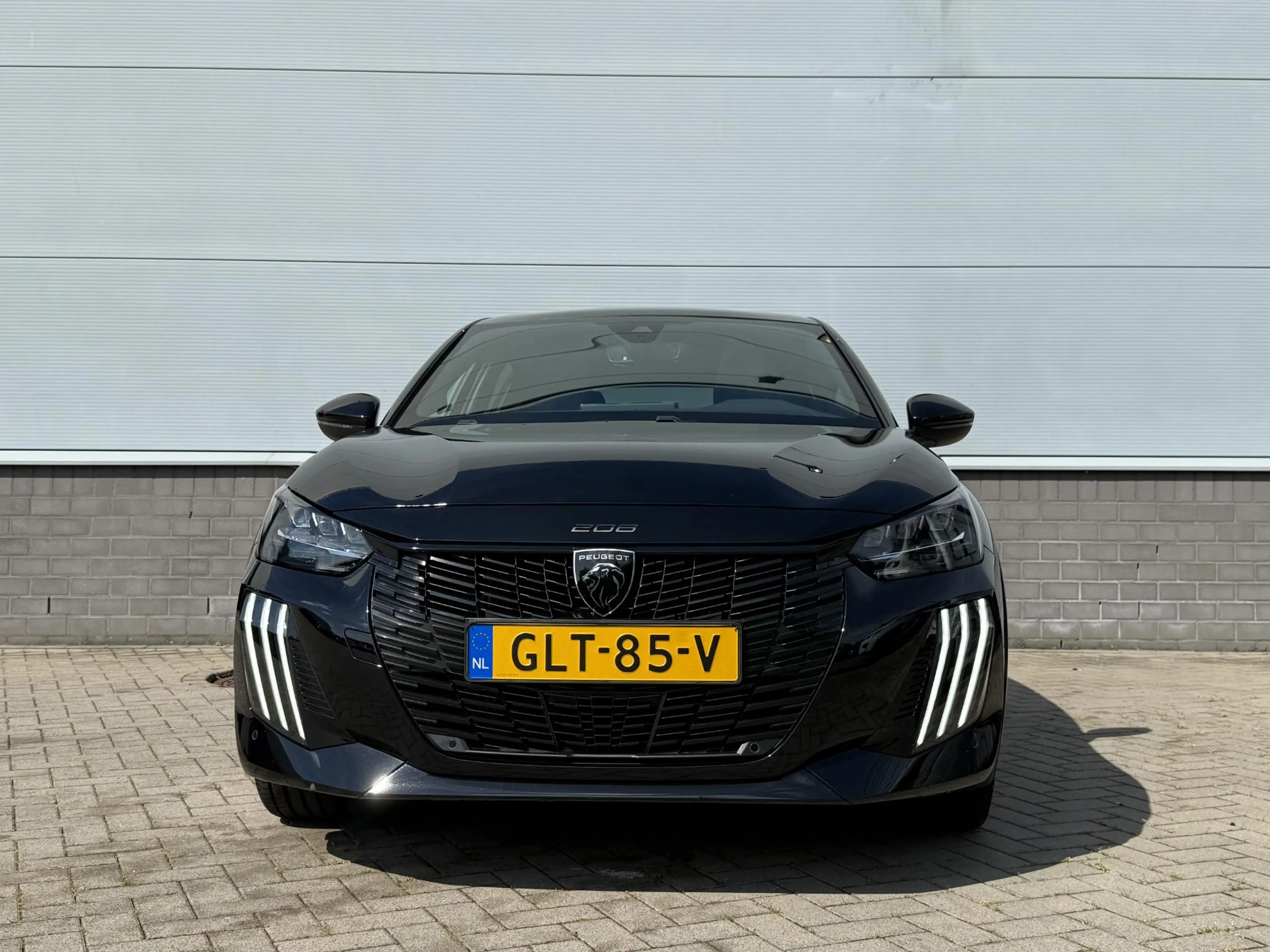 Peugeot 208 Hybrid Automaat GT | Panoramadak | Navigatie | Par — photo 2
