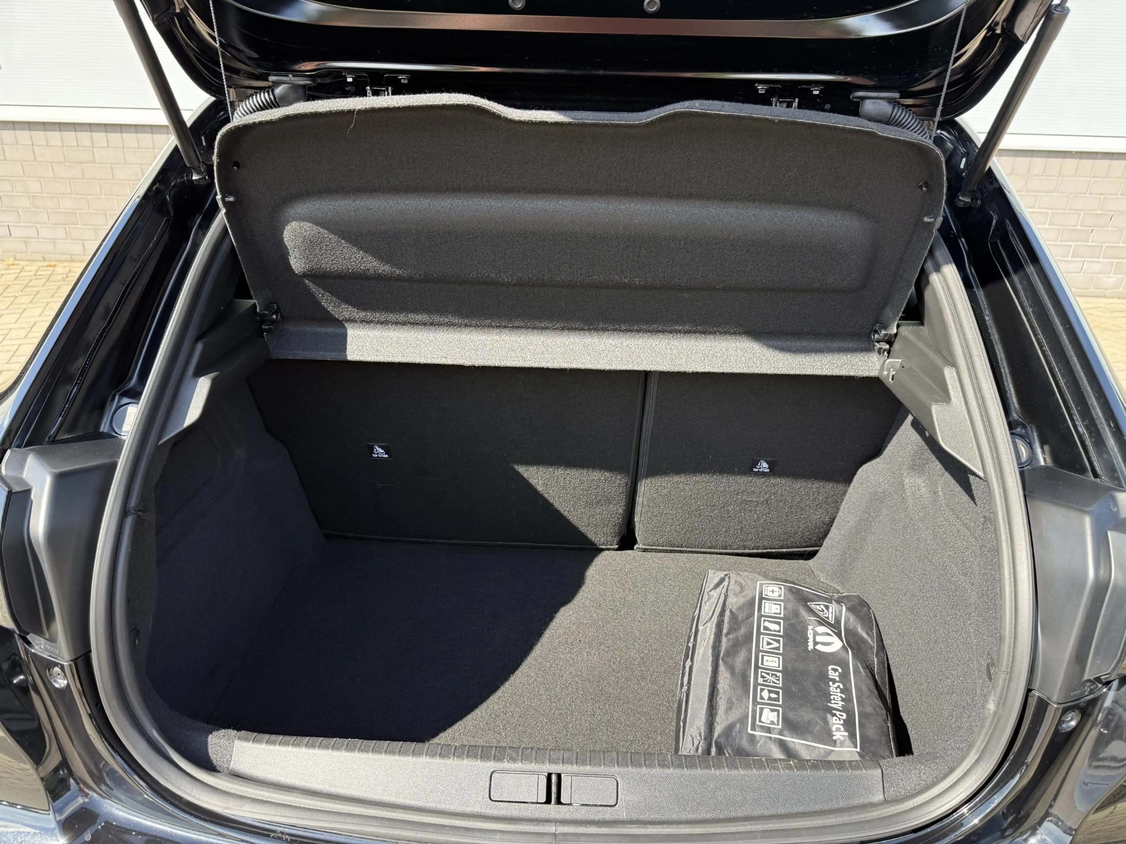 Peugeot 208 Hybrid Automaat GT | Panoramadak | Navigatie | Par — photo 14