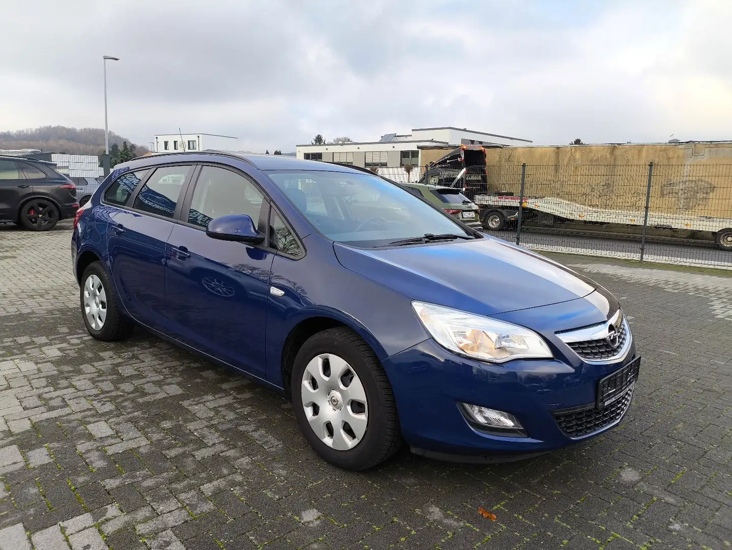 Opel Astra J,OPA AUTO, KLIMA,ALLWETTER, Blau - 1