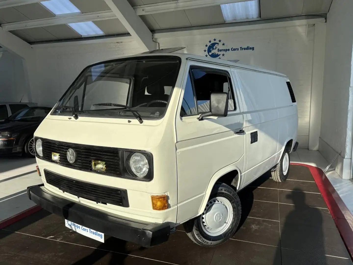 Volkswagen Transporter T3 Entièrement restauré prêt a aménagé DISTRIB OK Beige - 1