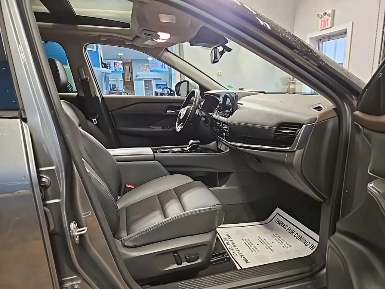 Nissan Rogue снимка Nissan Rogue