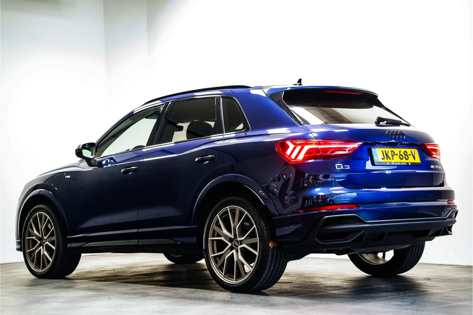 Audi Q3 45 TFSI e S-Line|20 inch|Zwart opt|360* cam|Alcant Blauw - 2