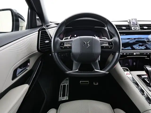 DS Automobiles DS 7 Crossback view 10