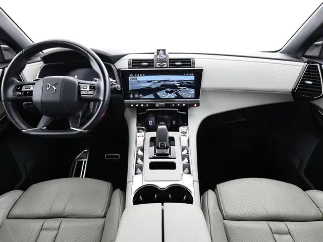 DS Automobiles DS 7 Crossback view 9