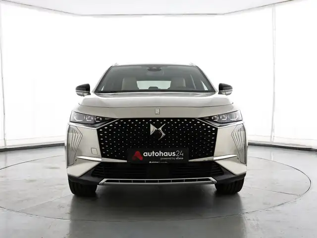 DS Automobiles DS 7 Crossback view 2
