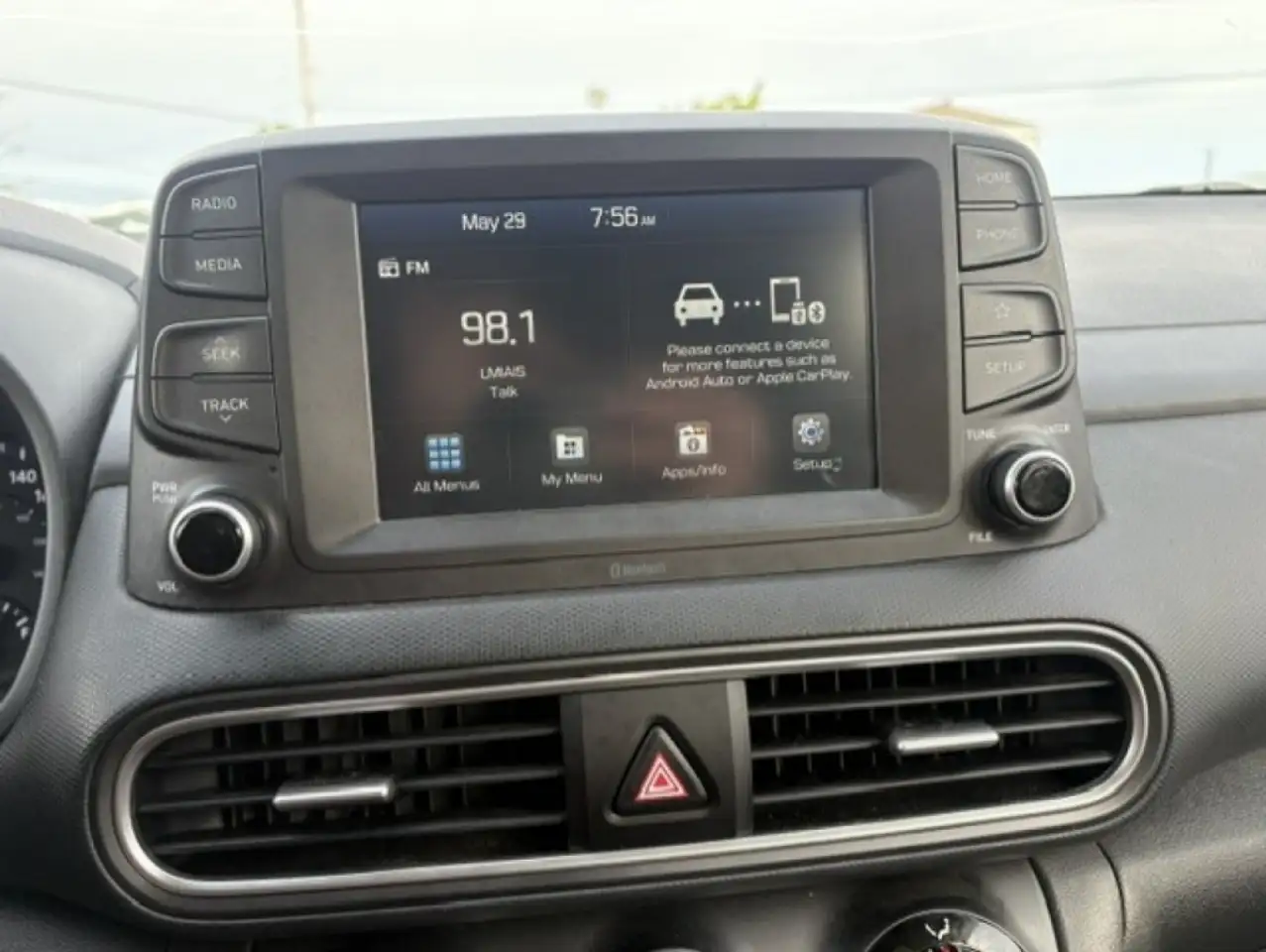 Hyundai KONA снимка Hyundai KONA
