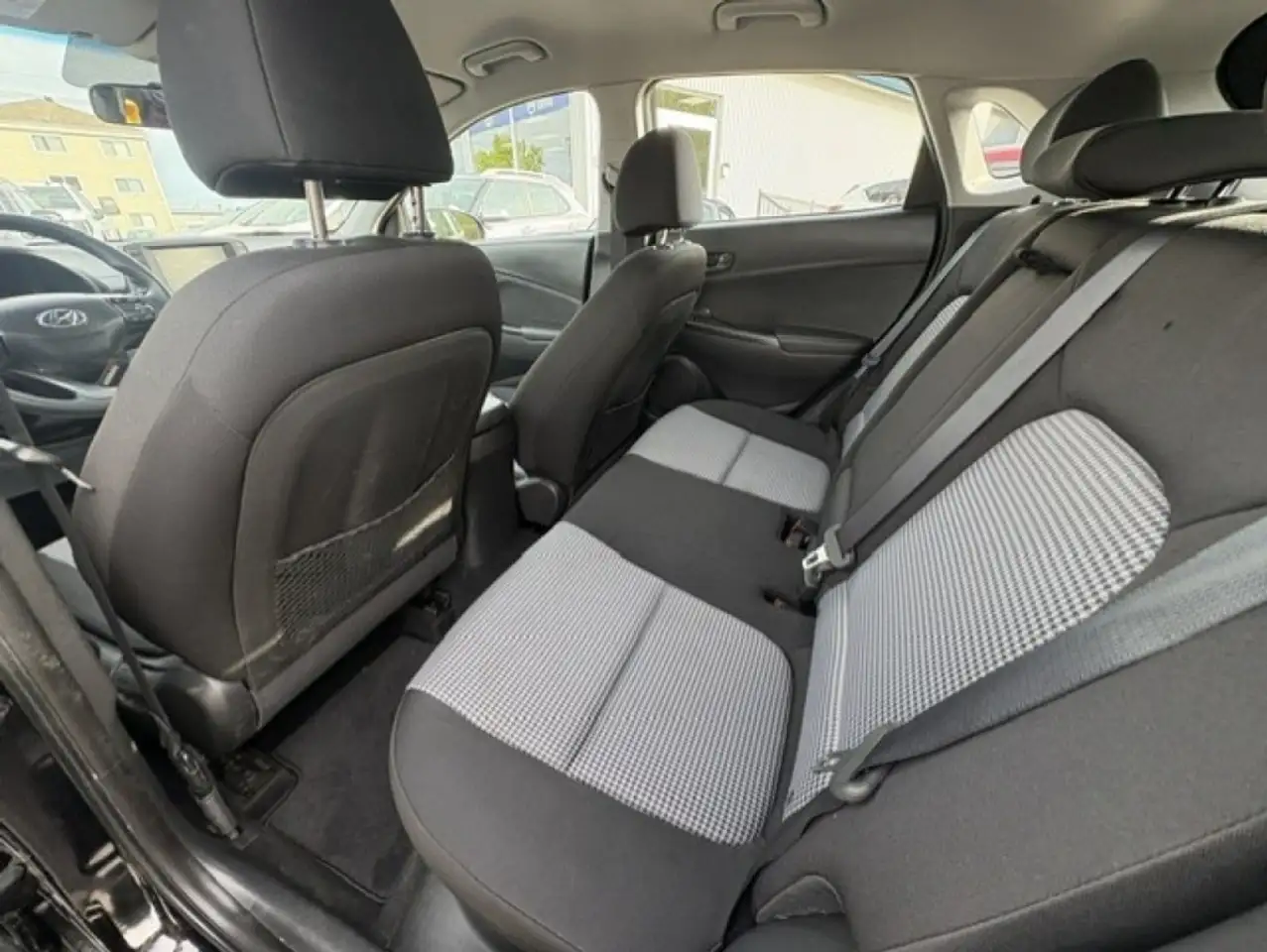 Hyundai KONA снимка Hyundai KONA