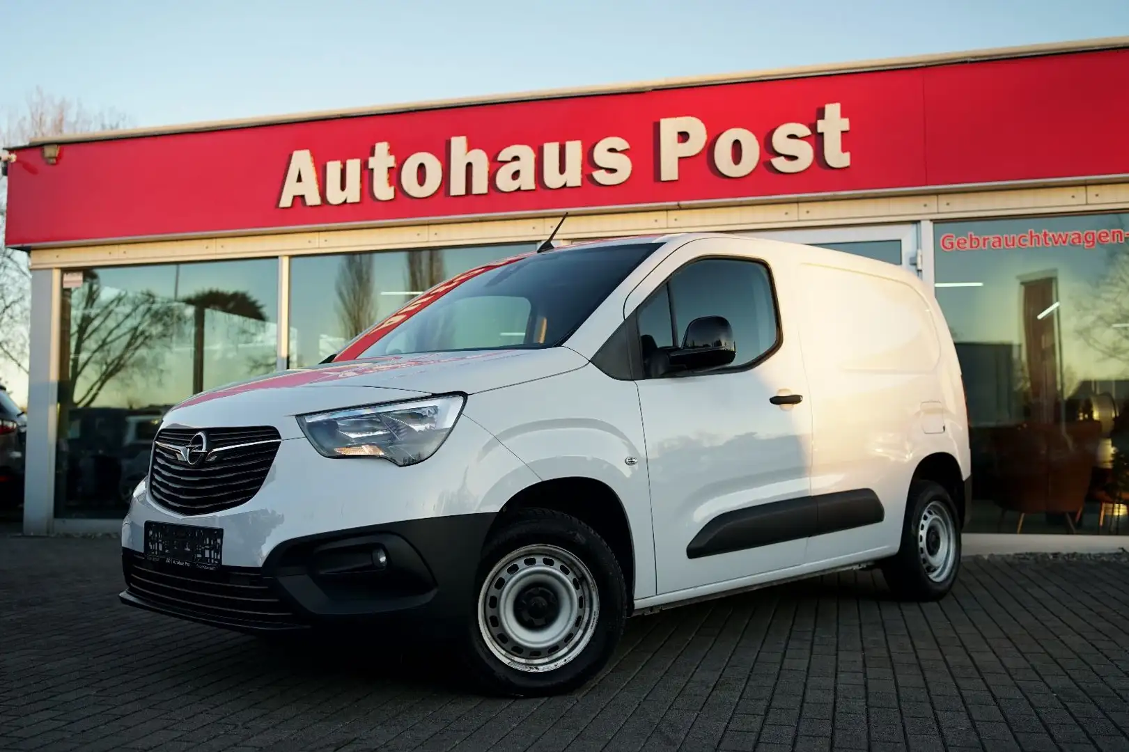 Opel Combo E Cargo Tempomat DAB Allwetter PDC Weiß - 1