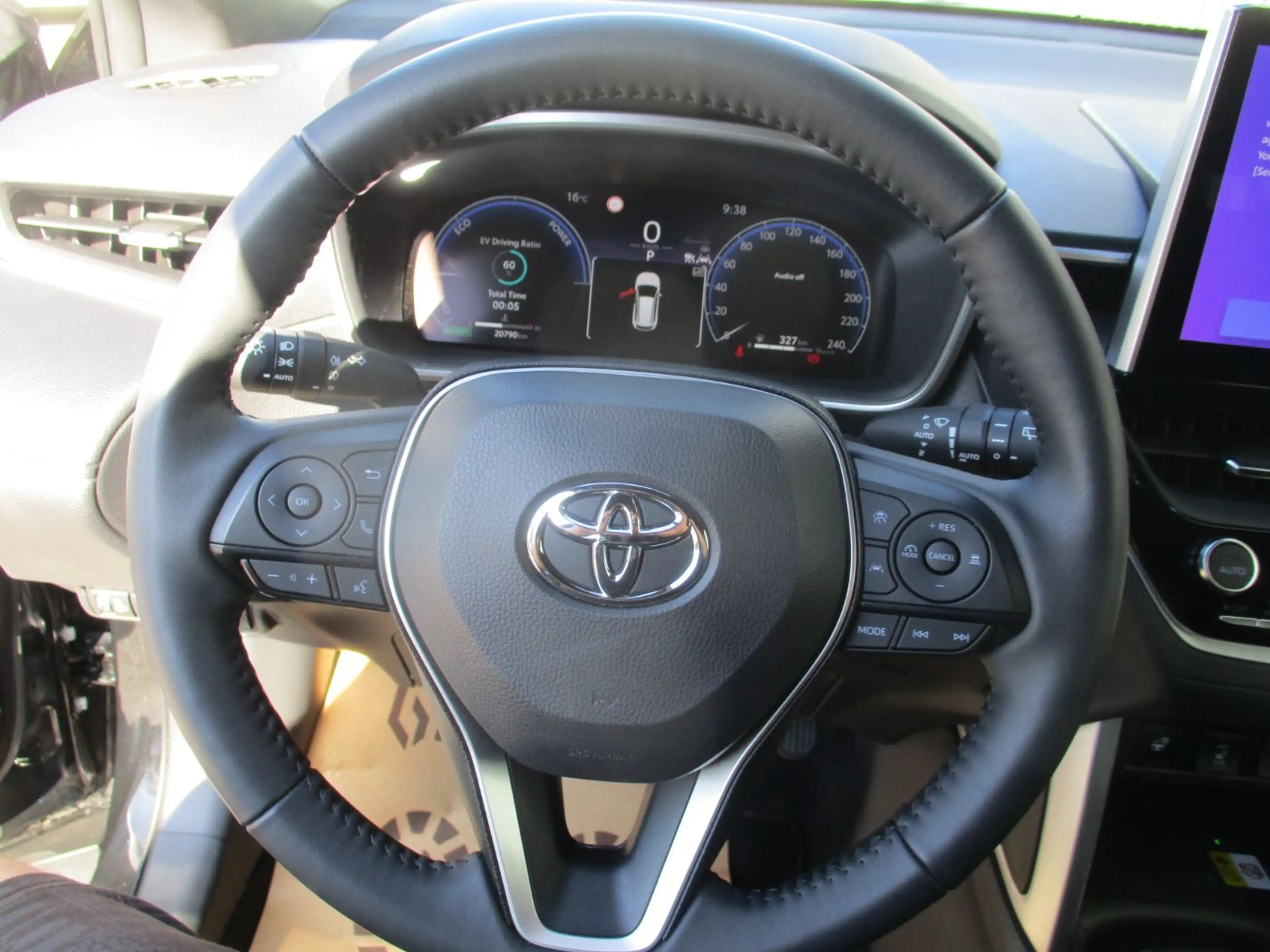 Toyota Corolla Cross 1.8 FWD Active Drive ACC+LED+Navi — photo 12