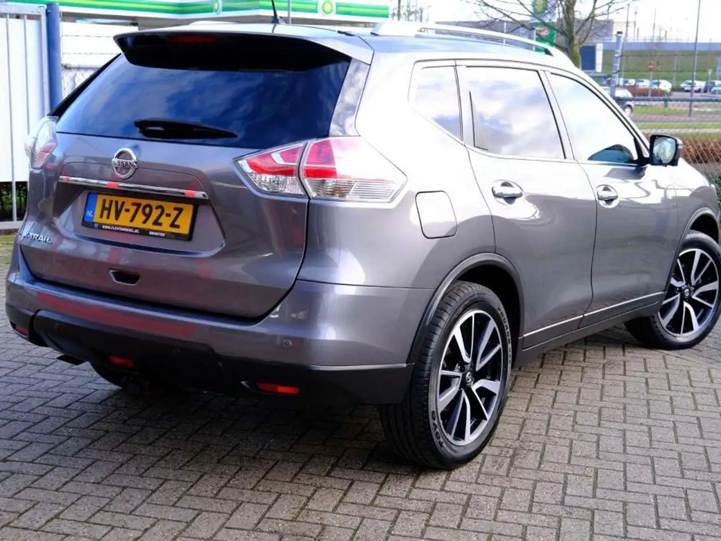 Nissan X-Trail X-Trail 1.6 DIG-T N-Conn. 7p Szürke - 1